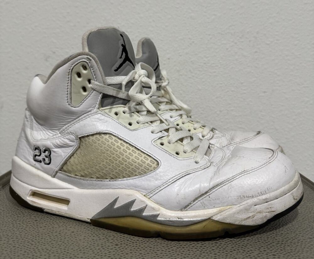 AIR JORDAN V 5 RETRO Used Sz 12 White Metallic Silver Black 136027-130